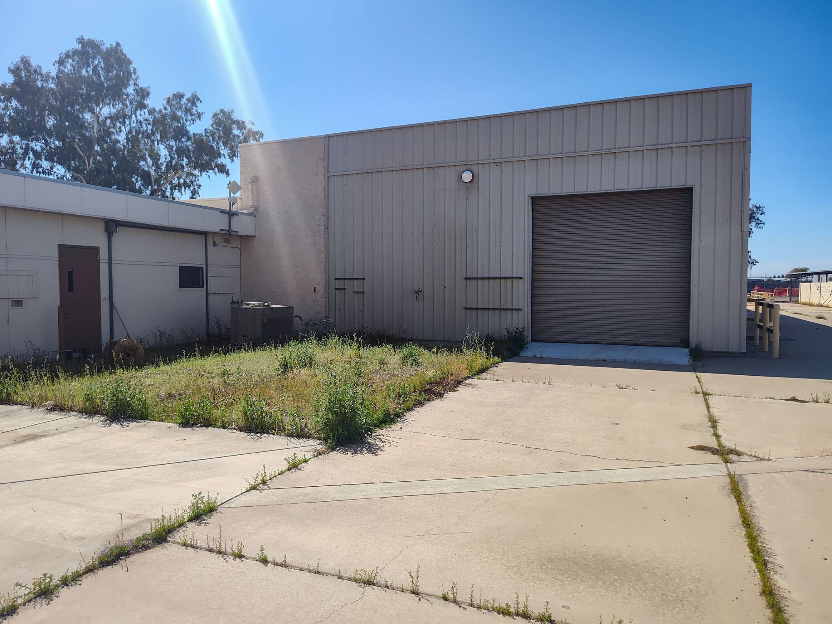 Splendid Industrial Building